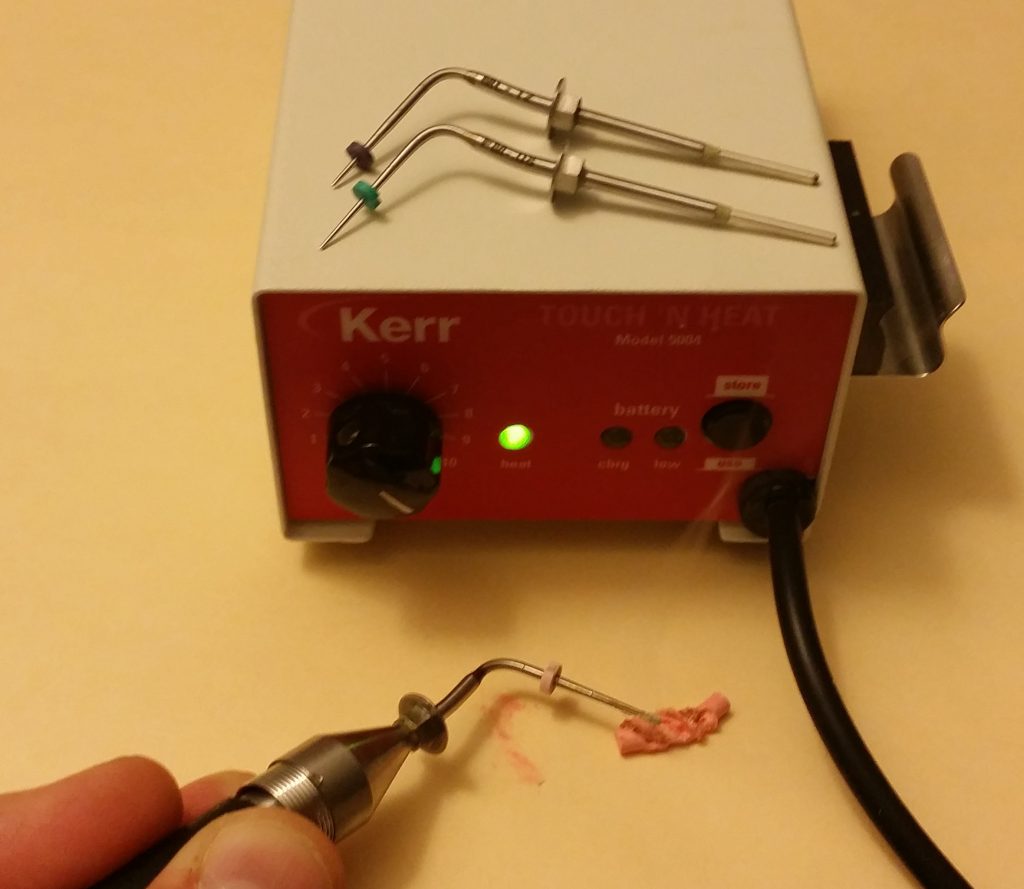 2 NEW SYBRON ENDO BUCHANAN TIPS SIZE F 0.06 TOUCH'N HEAT. SHIPPED AT